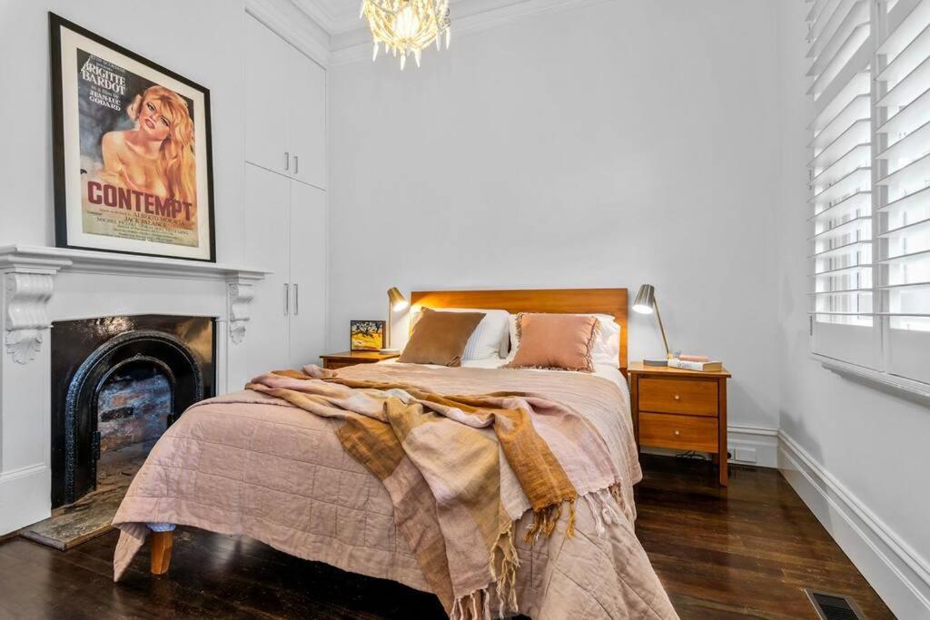 The Place On Clarendon Place, Position Perfect