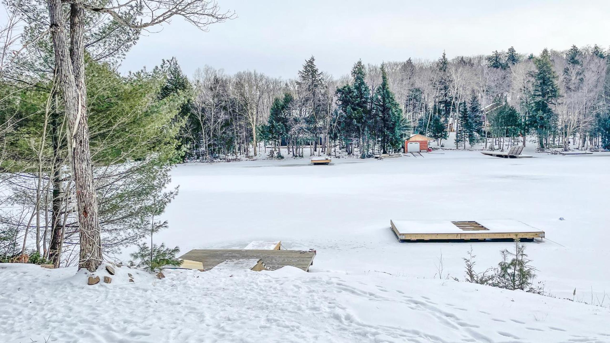 Summit Cottage on Kawagama Lake