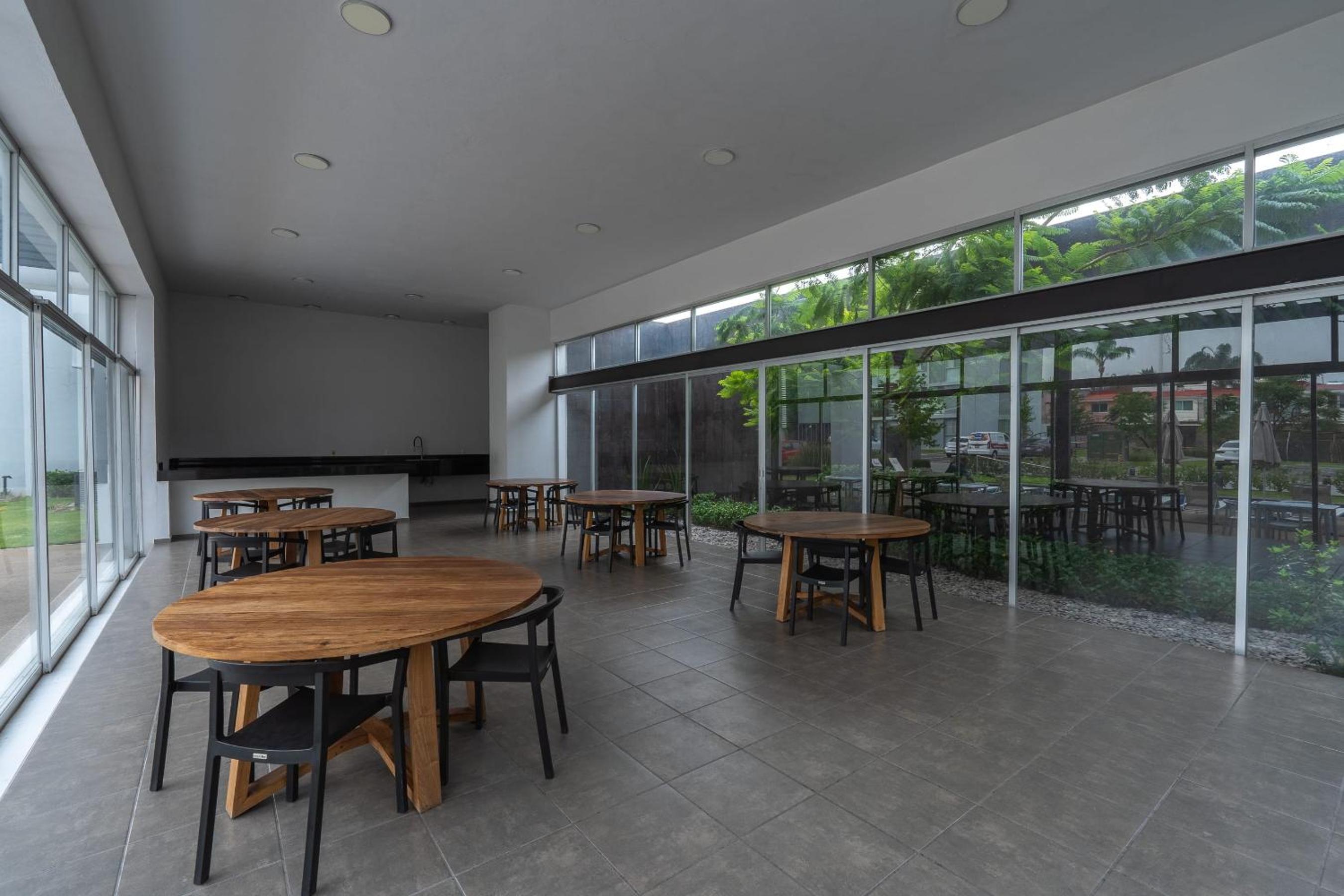 Modern Apartment with Terrace and Pool Access view 3