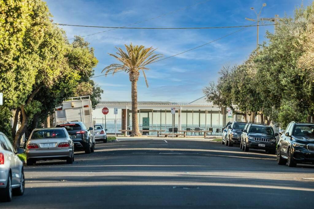 Renovated Brilliance in Bayside Albert Park
