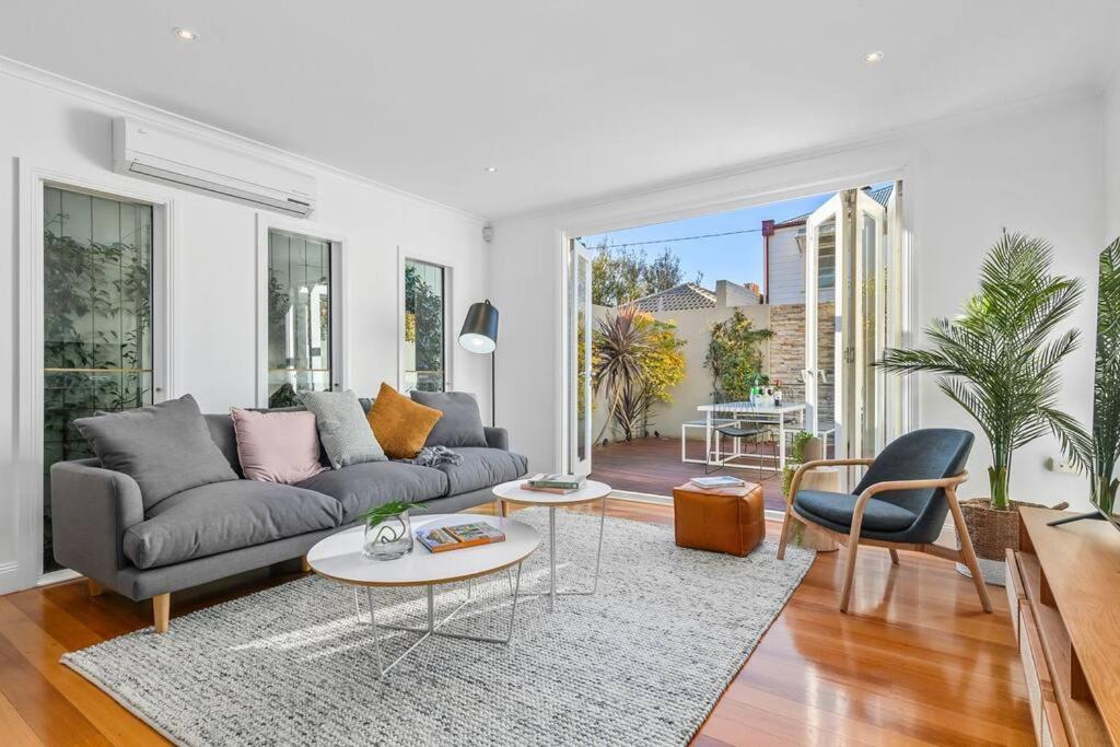 Renovated Brilliance in Bayside Albert Park