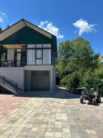 panorama cottages, tbeti view 2