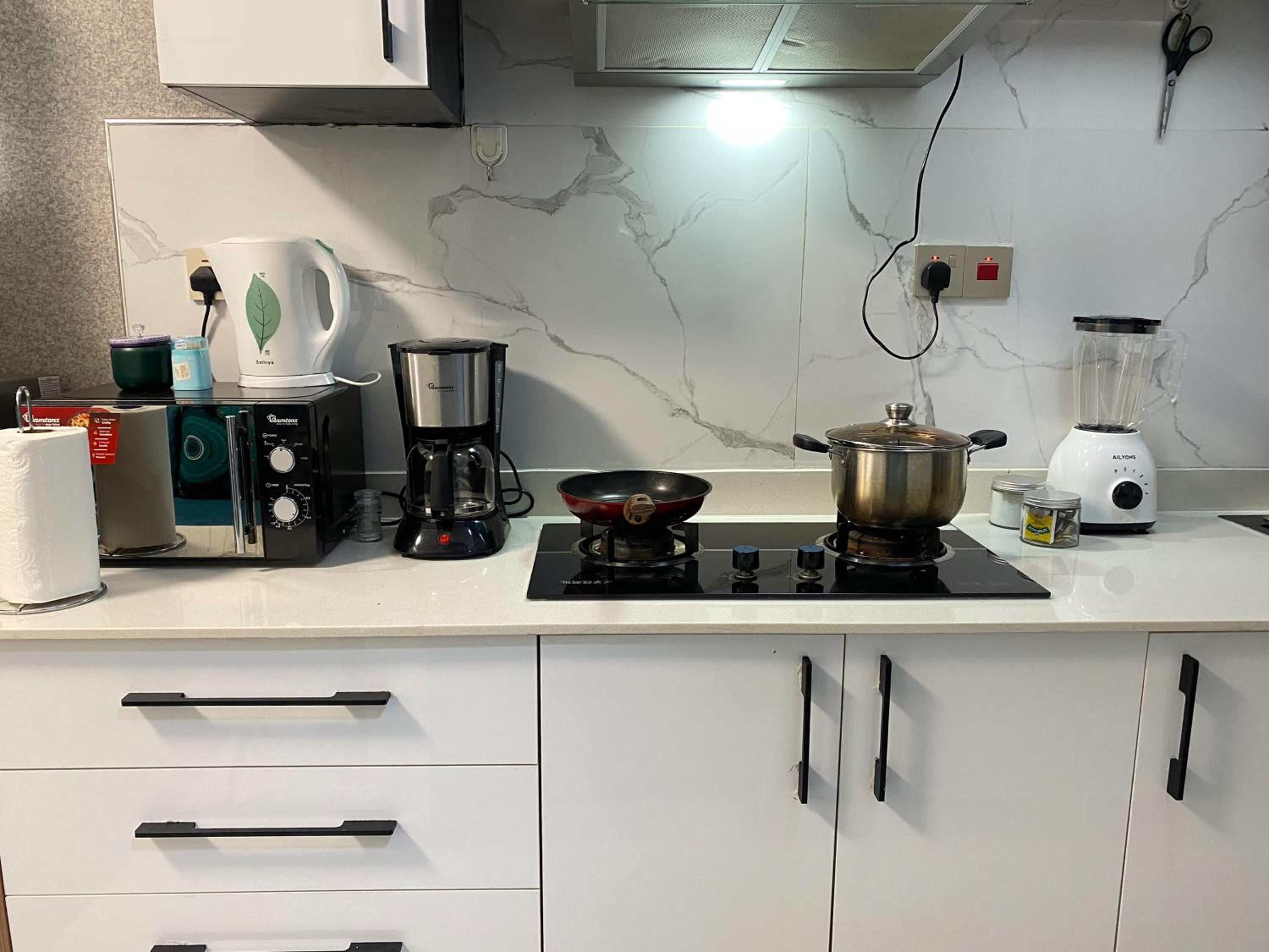SmartHomes Studio & Golden Mango 1 bed