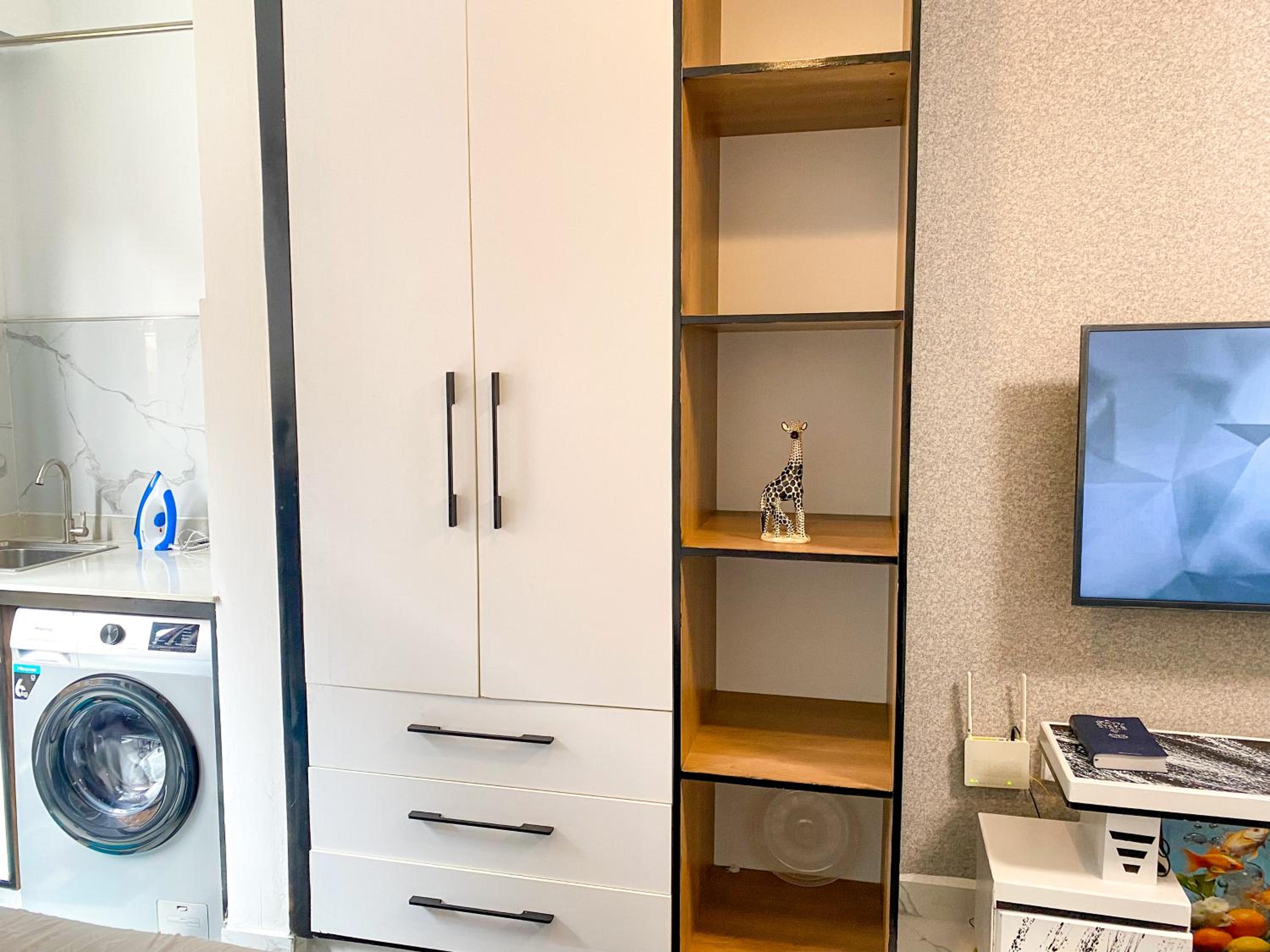 SmartHomes Studio & Golden Mango 1 bed