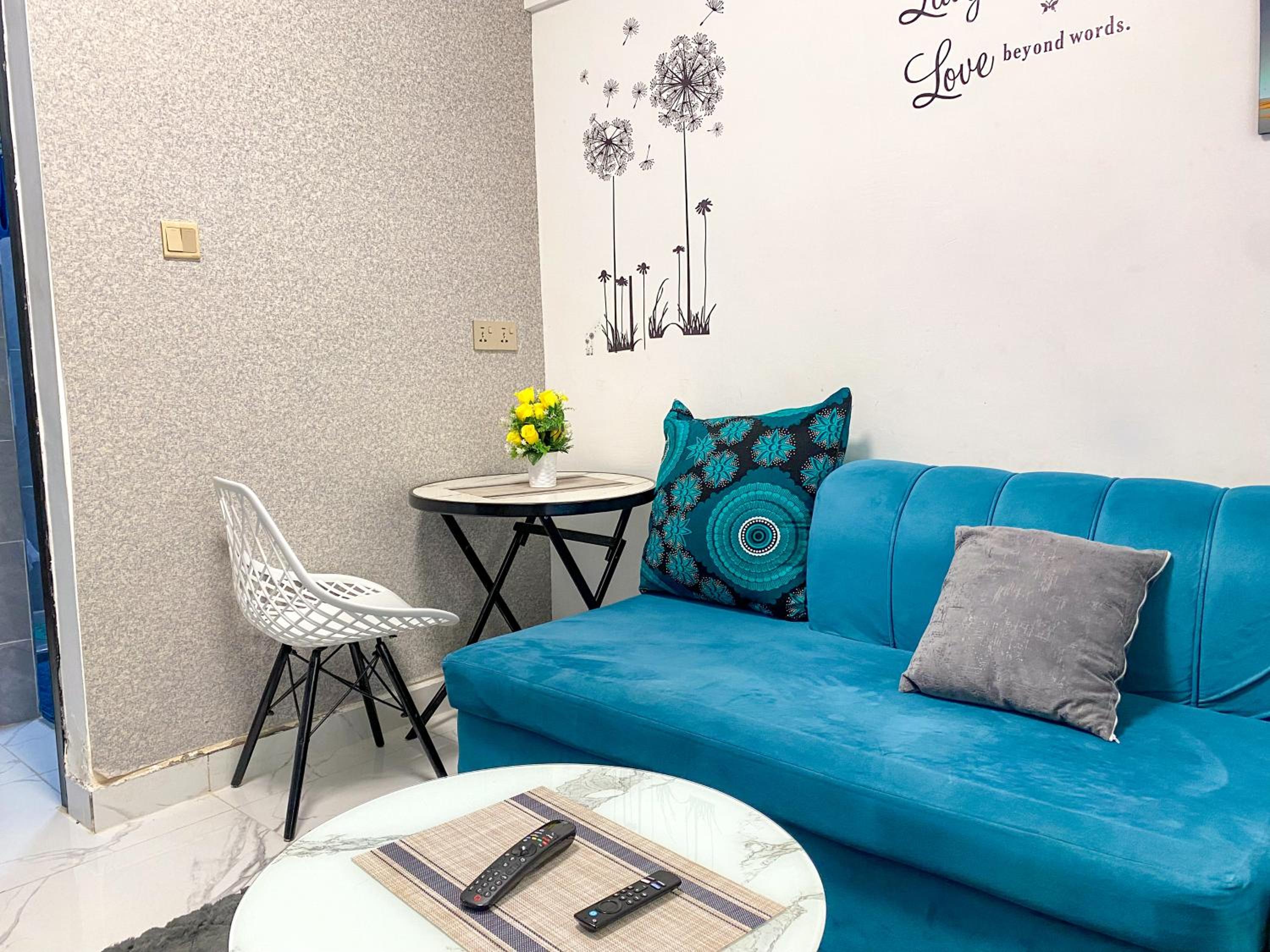 SmartHomes Studio & Golden Mango 1 bed