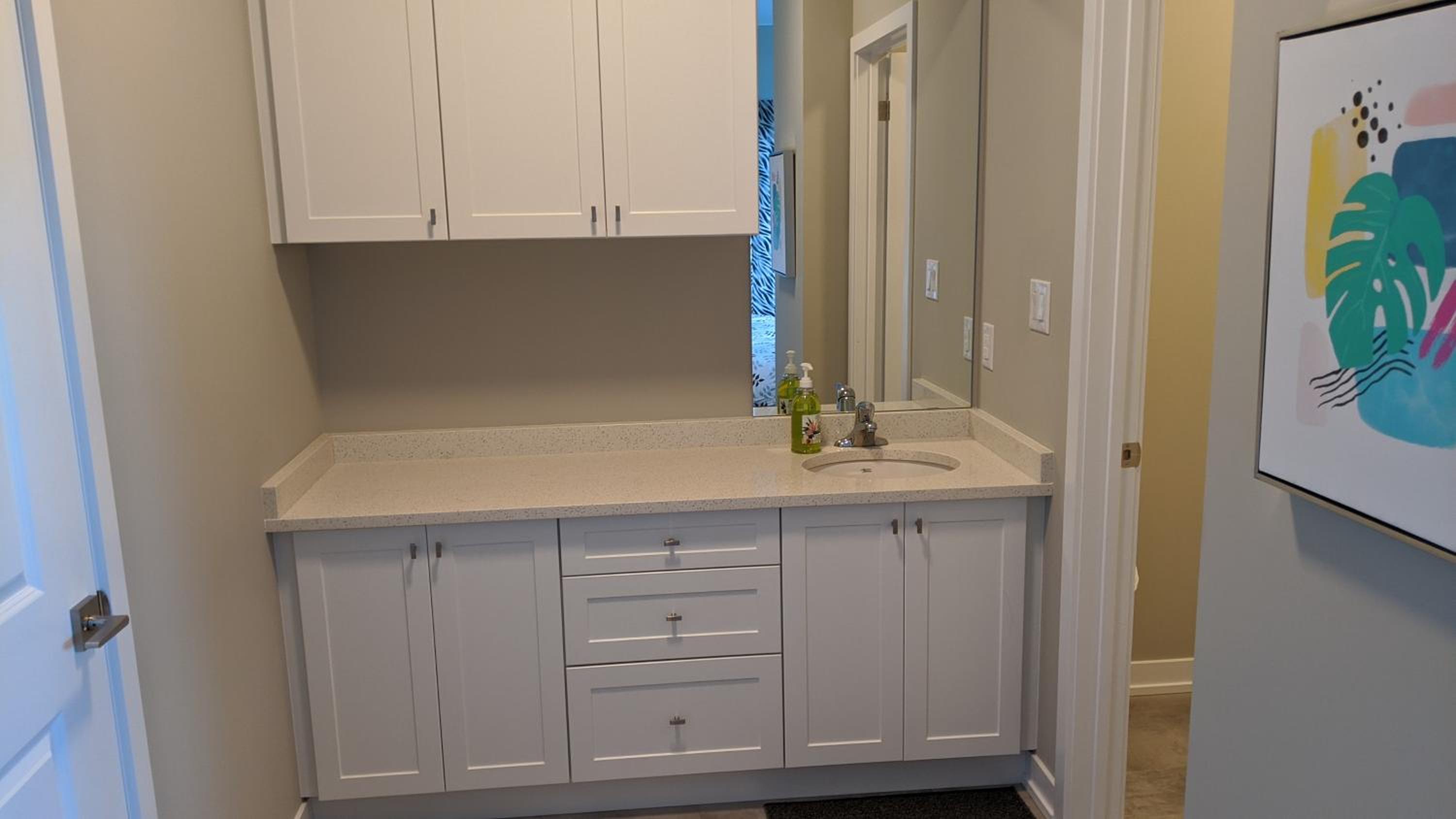 Kitchener Vacations - Boardwalk Homes - Vacation Homes  Executive Suites - Property Image 16