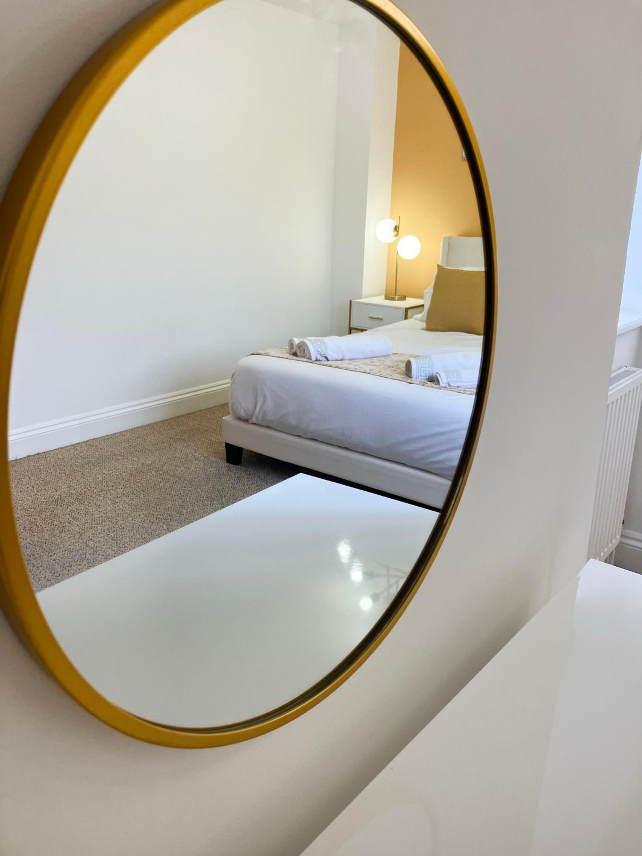 Newquay Beach House by Signature Stays - Parking - Modern - Coastal