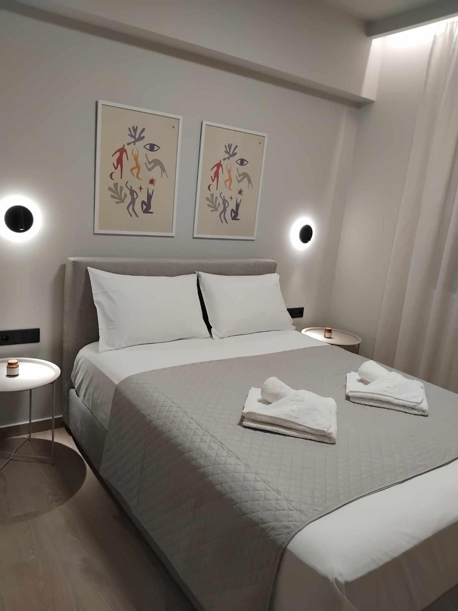 Simple, Calm and Luxurious photo 4