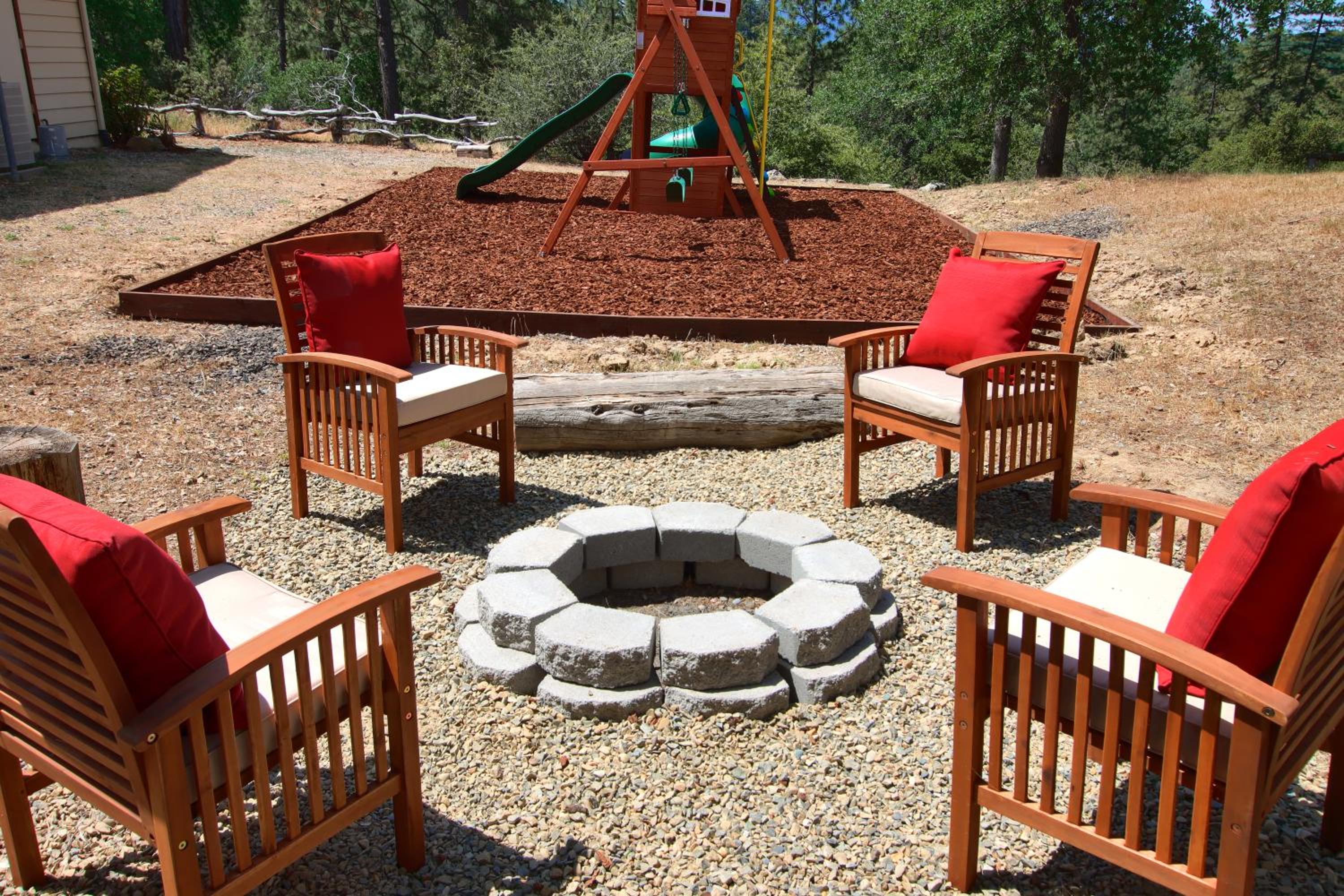 Scenic Serenity 50 acres/hot tub/game room view 4
