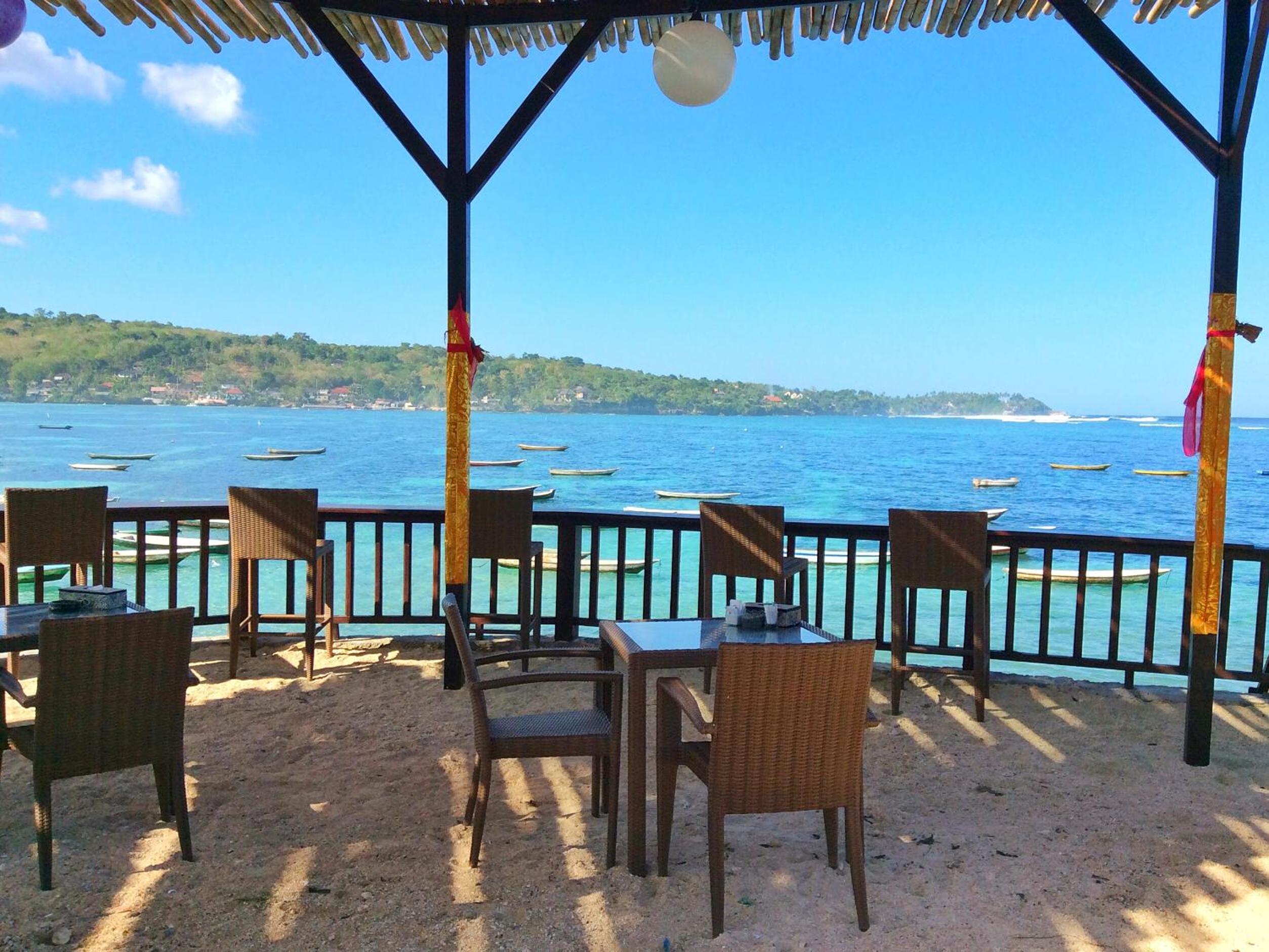 Laguna Reef Huts