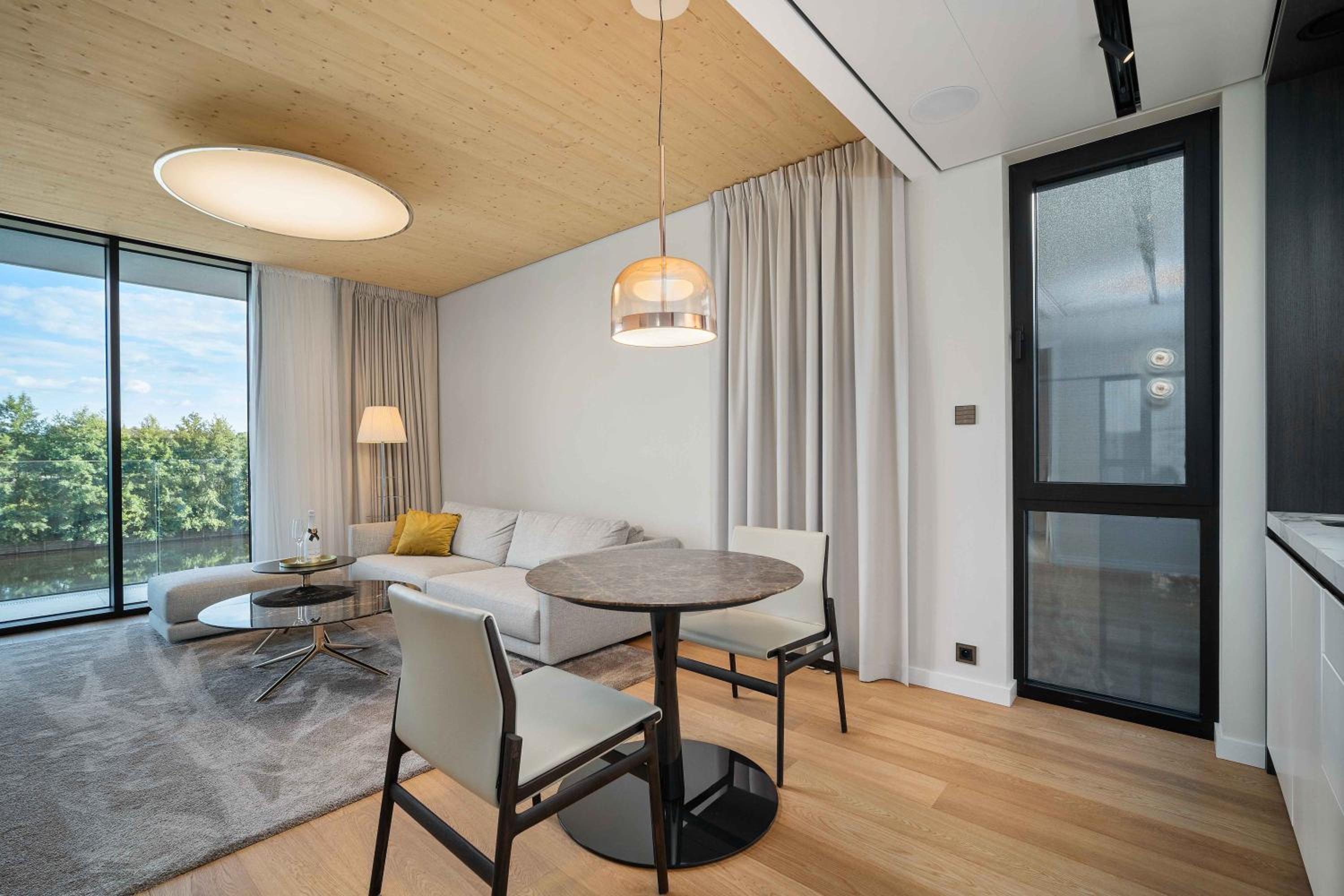 Lux Apartments