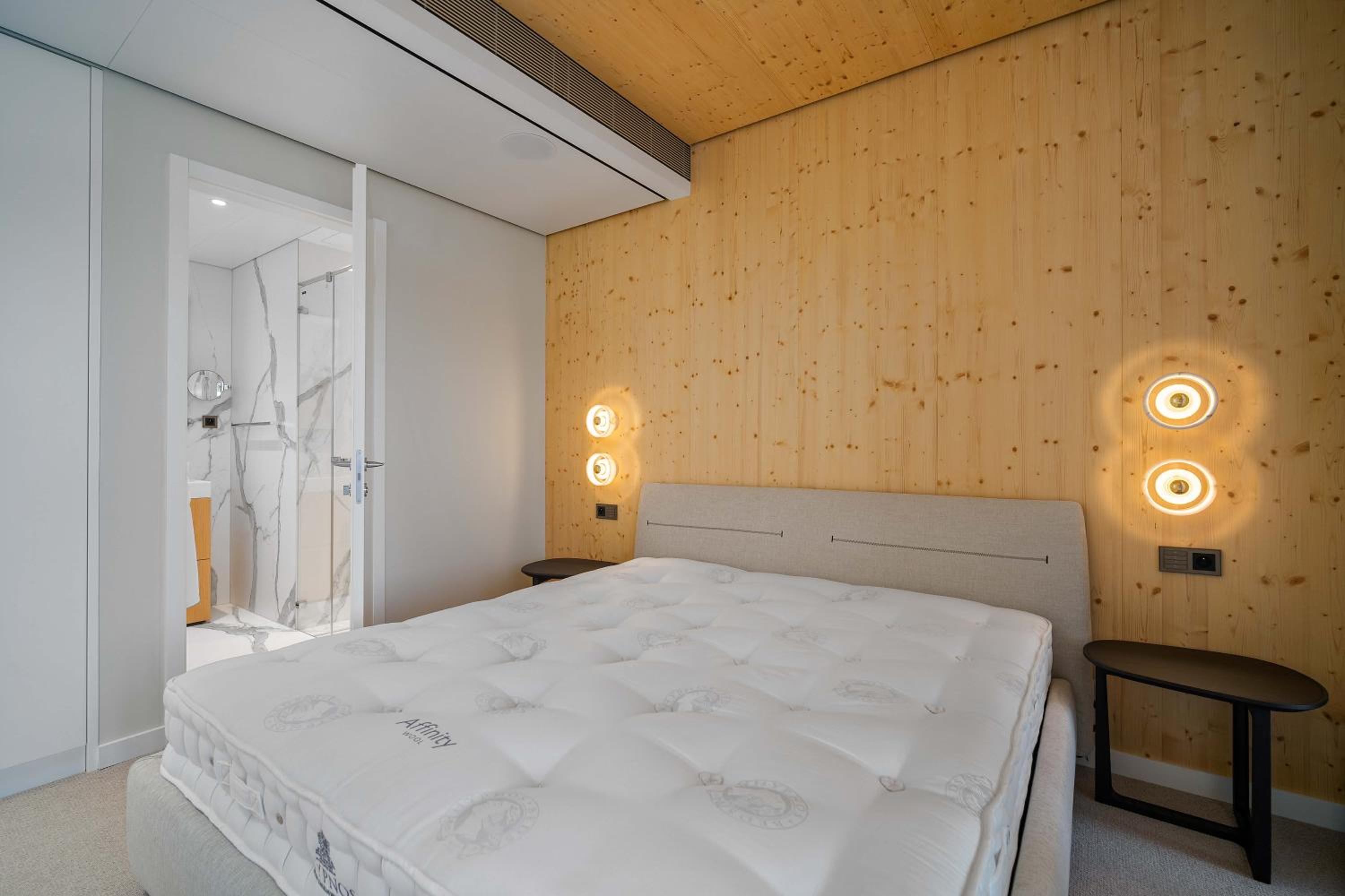 Lux Apartments