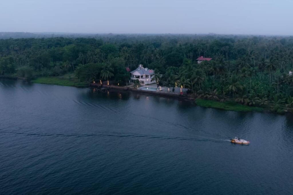 Riveria Portico - River side 6 bedroom private pool Bungalow view 5