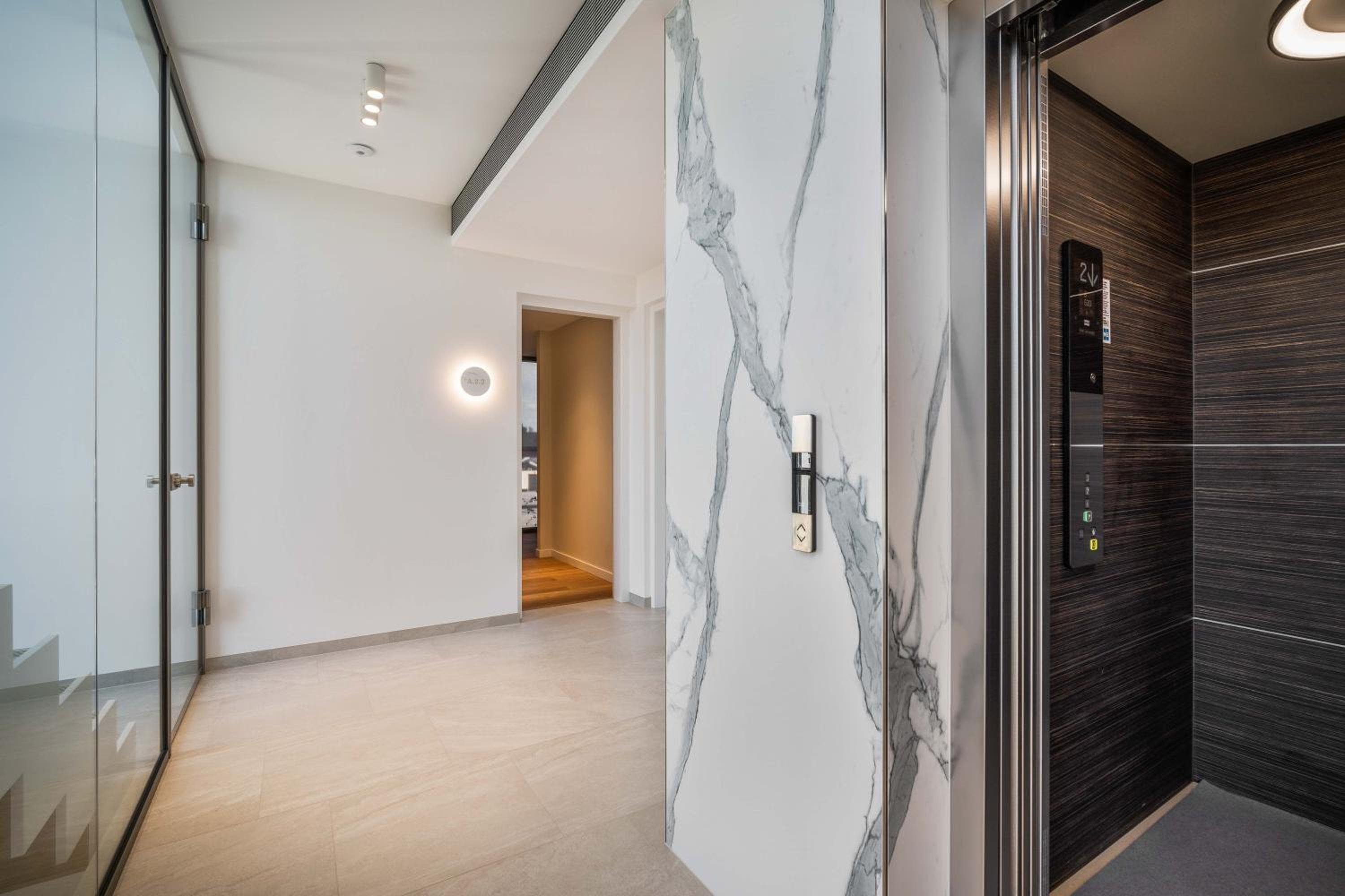 Lux Apartments