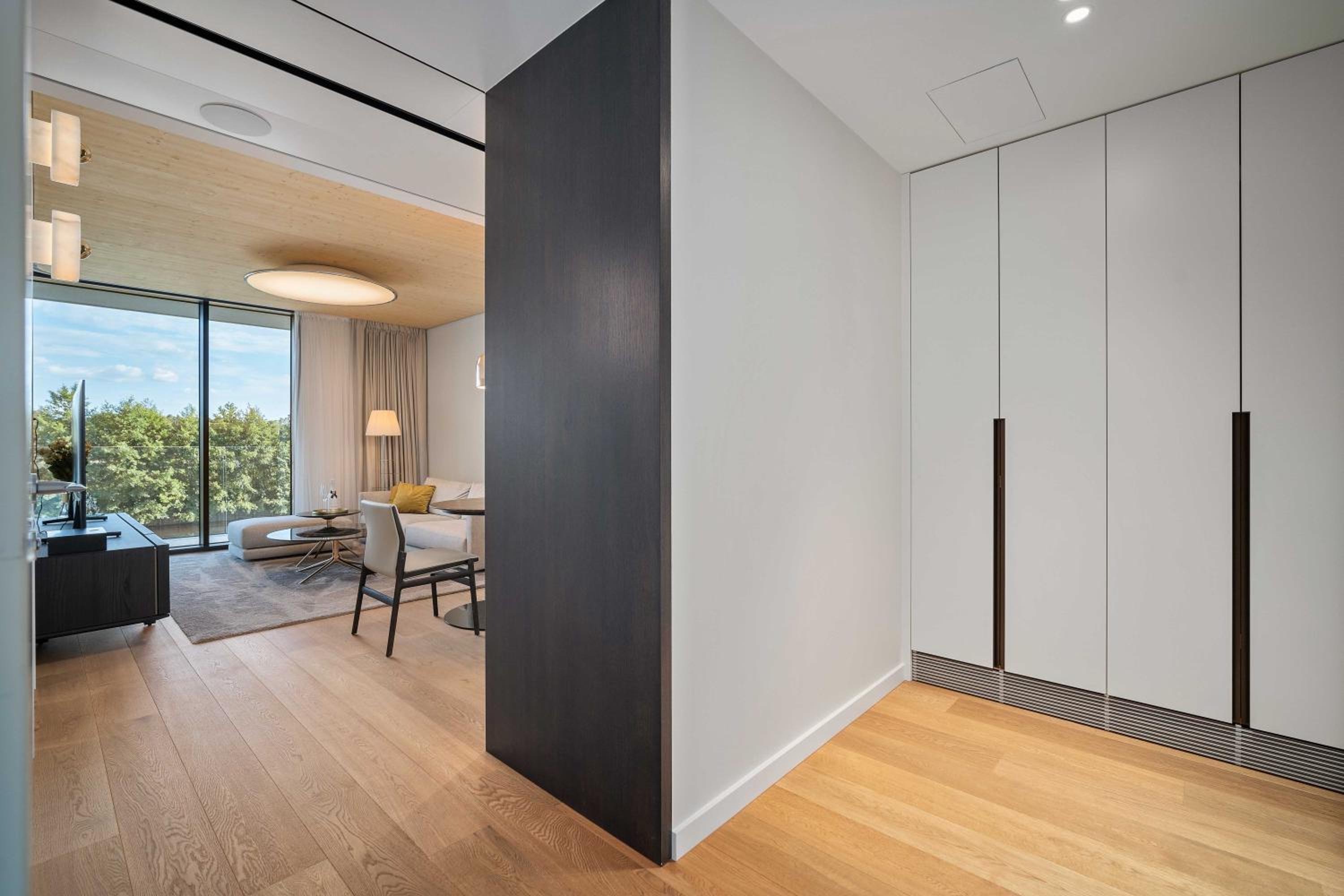 Lux Apartments