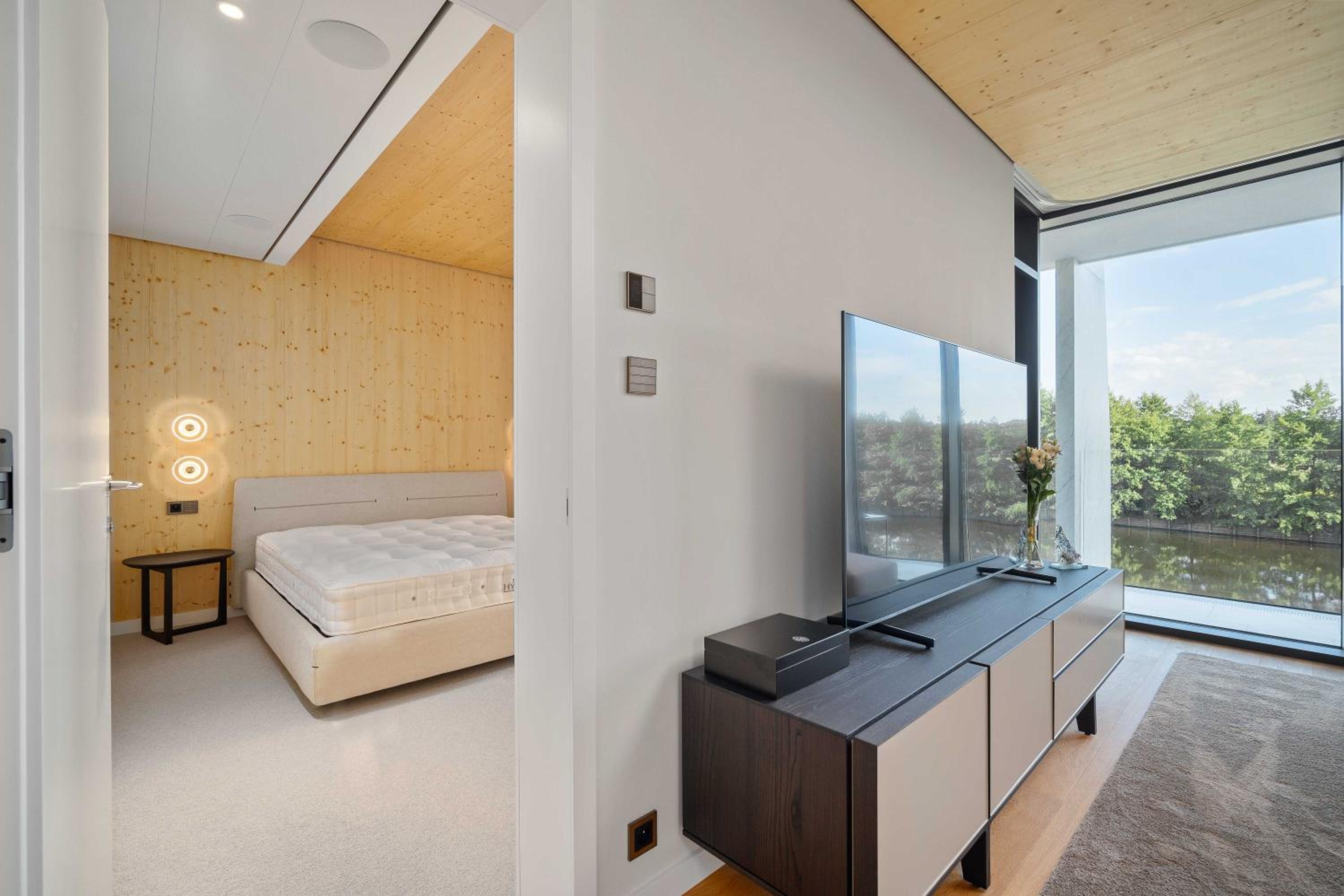 Lux Apartments