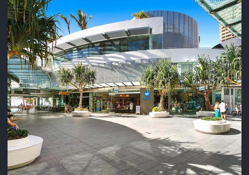 Beach Side Apartment Managed by Gold Coast Premium