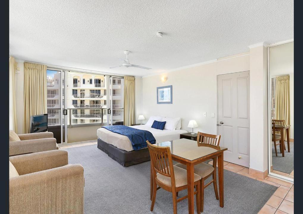 Beach Side Apartment Managed by Gold Coast Premium