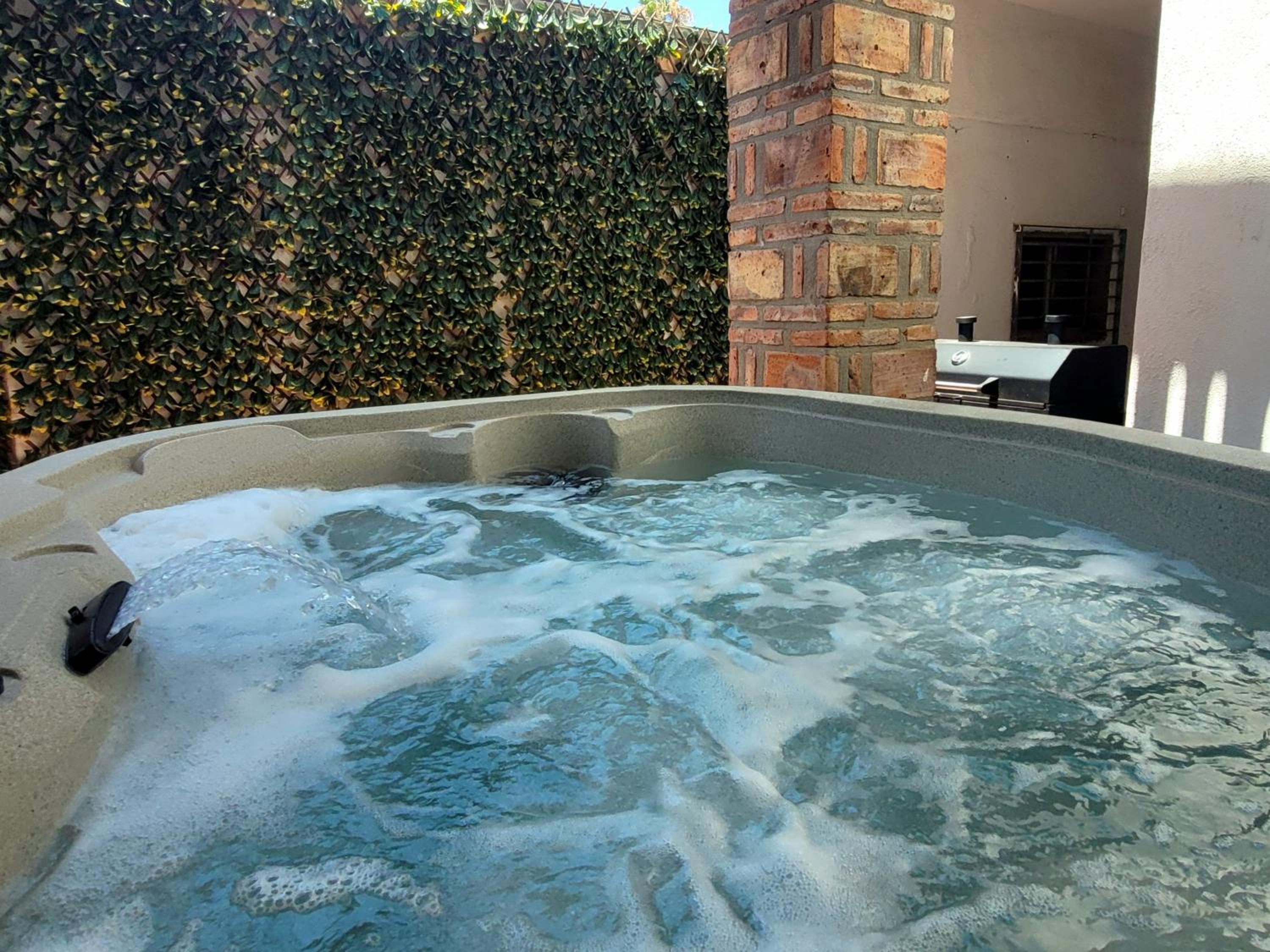 Spanish Style Vacation Home with Jacuzzi in Rosarito view 3