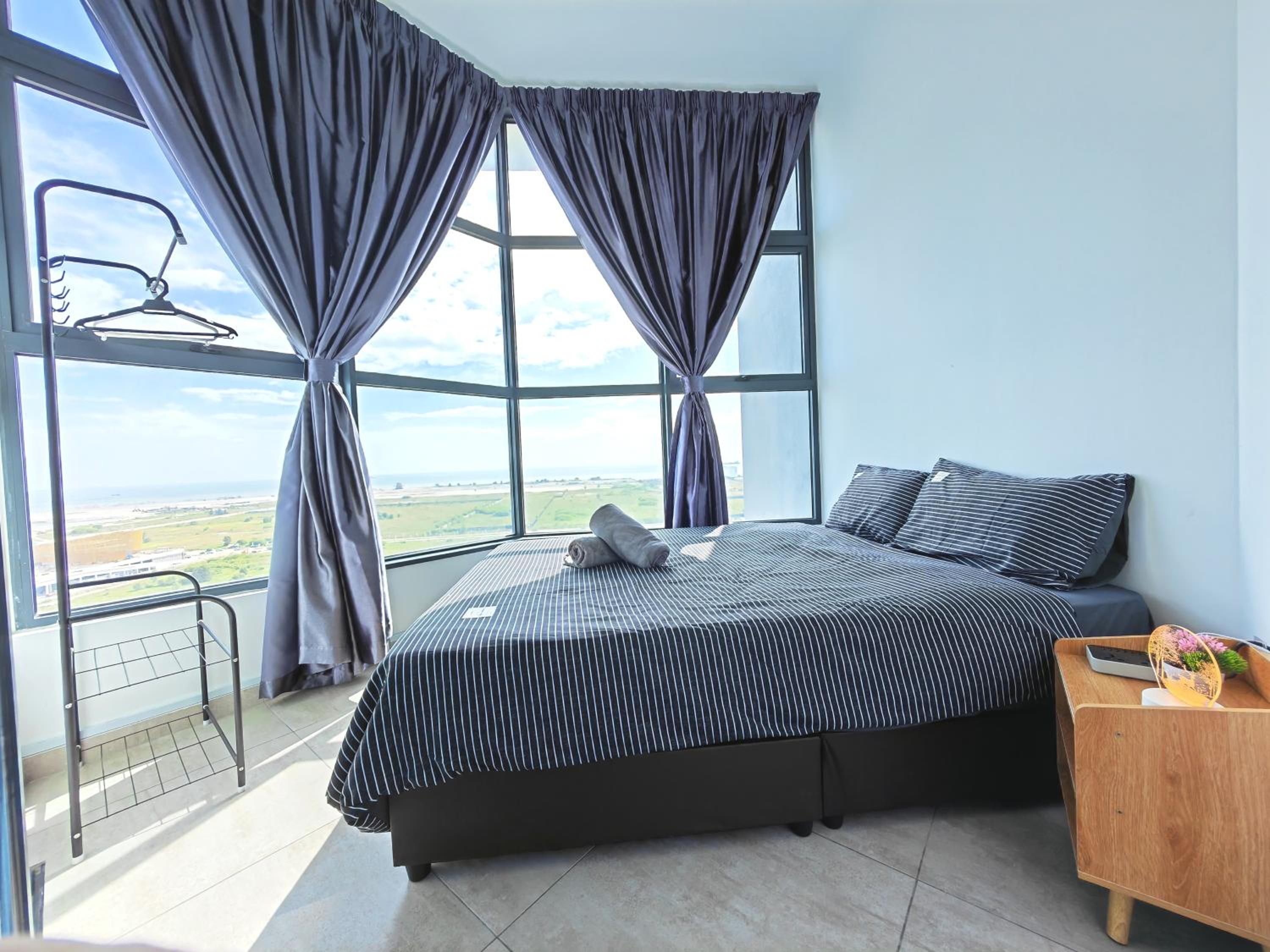 Atlantis 3BR 12-16pax Relaxing Sea View 5min to Jonker