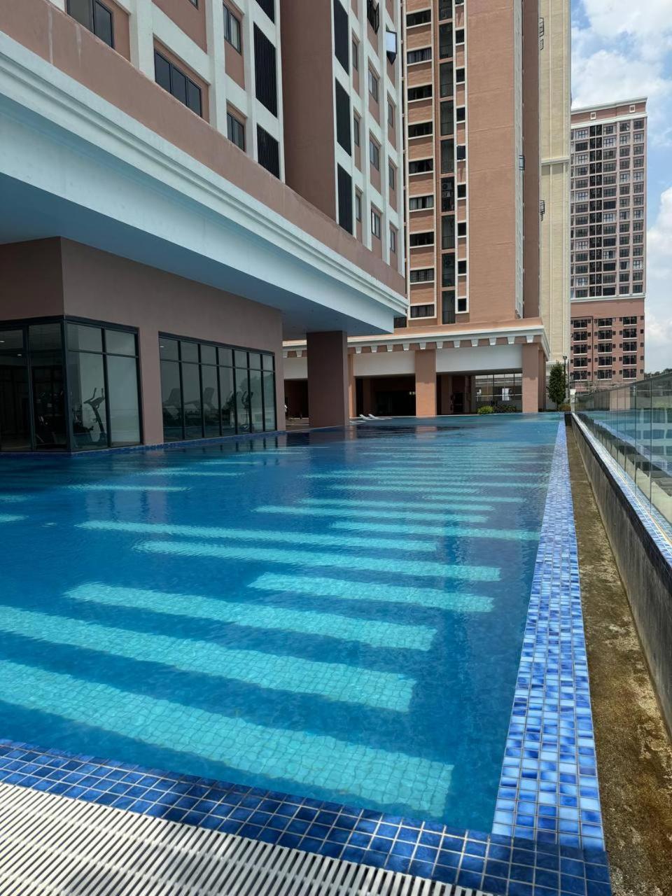 Pearl Studio at Edusentral Setia Alam photo 1