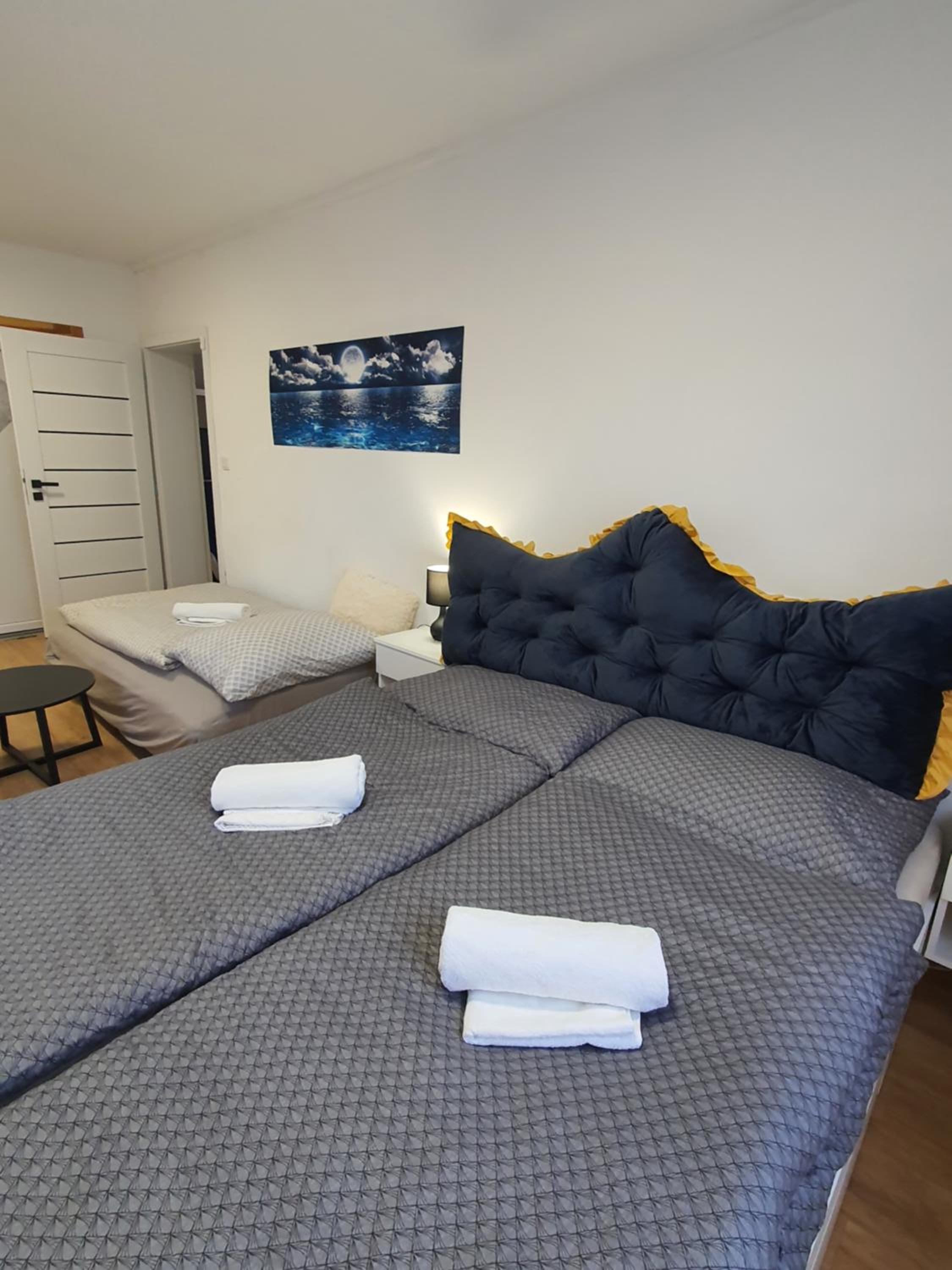 ARONIA s terasou & parking free