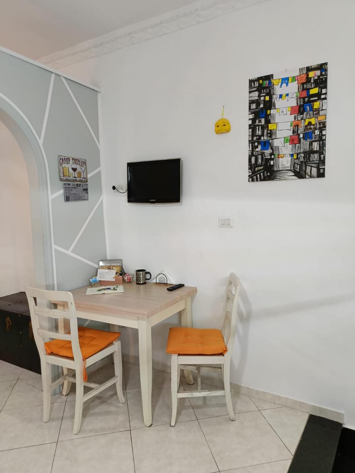 Il balconcino ai Tribunali