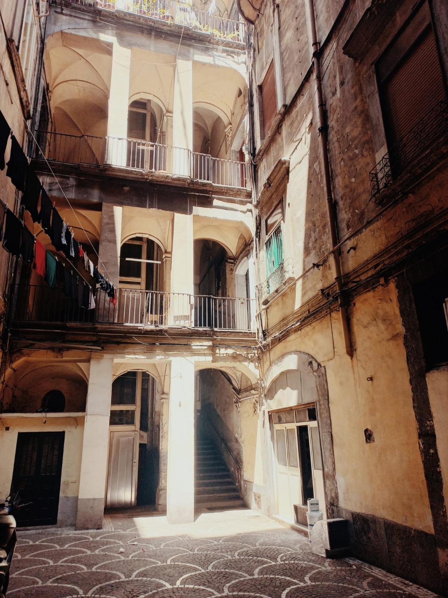 Il balconcino ai Tribunali