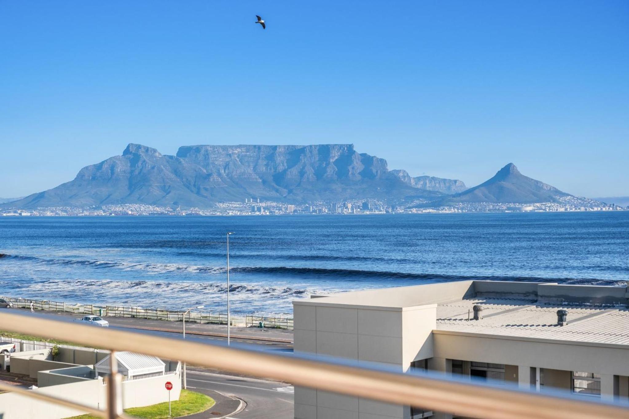 The Waves 302 view 5