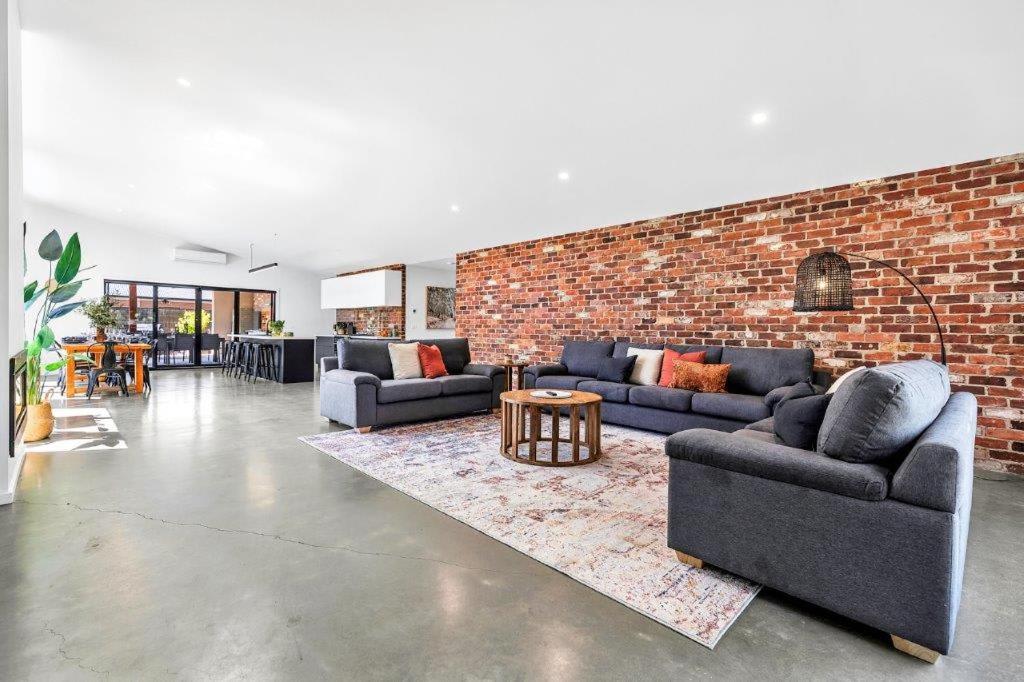 At Winbi- Echuca Holiday Homes