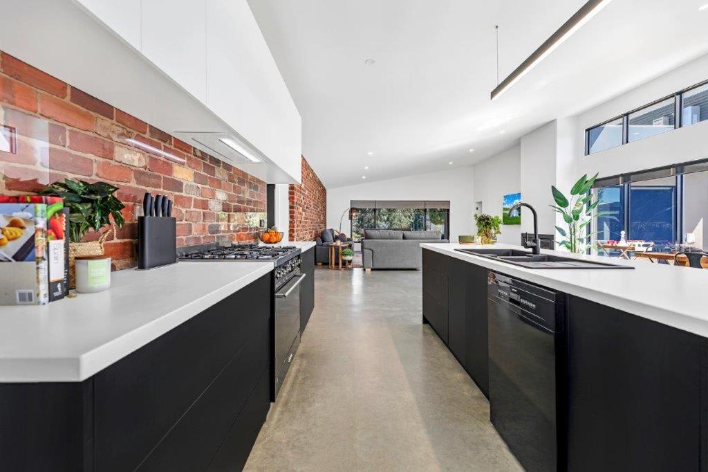 At Winbi- Echuca Holiday Homes