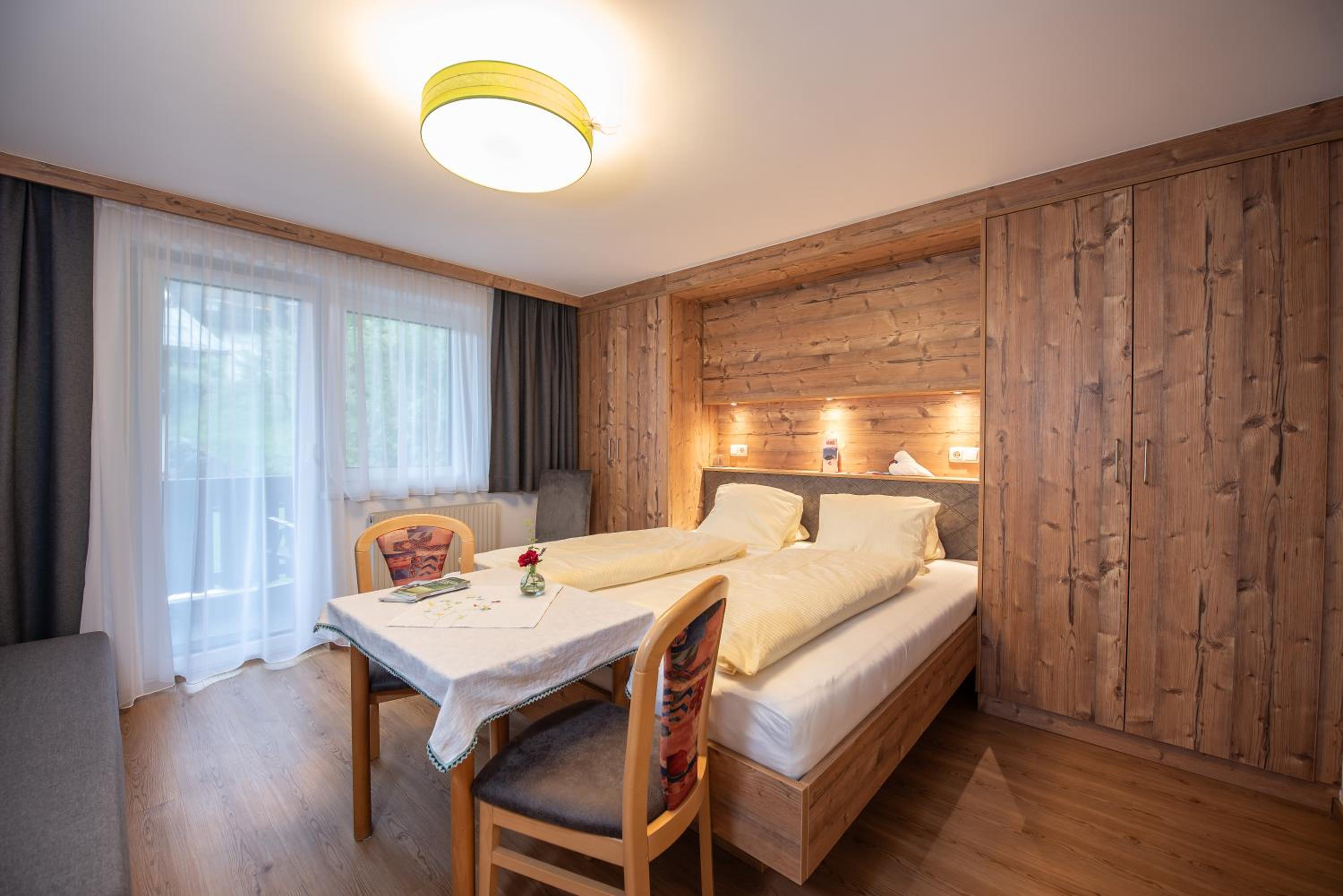 Haus Scharler, Talstation