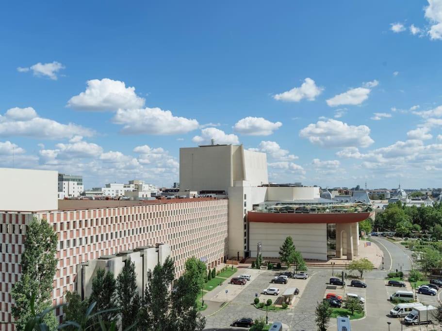 Rooftop Terrace Boho Apt City Center 2 Baths view 5