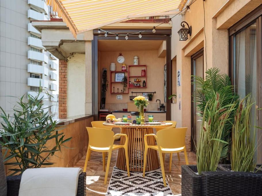 Rooftop Terrace Boho Apt City Center 2 Baths view 2