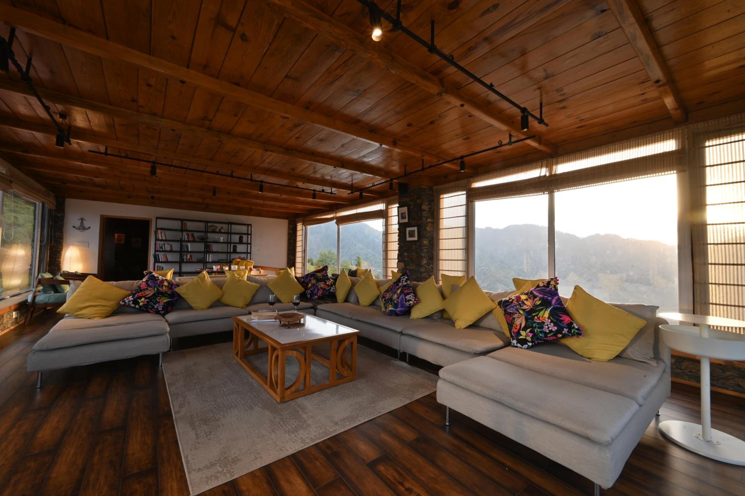 The Rosly Estate view 5