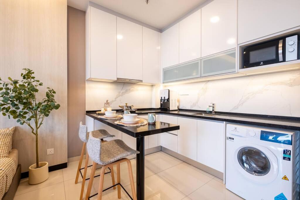 Societe Studio Sri Hartamas By Feel Home