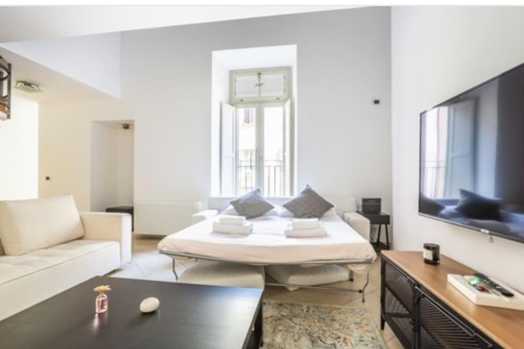 cisterna esclusive apartment