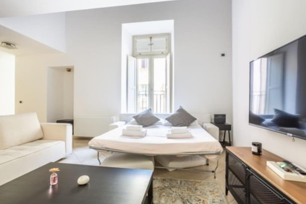 cisterna esclusive apartment