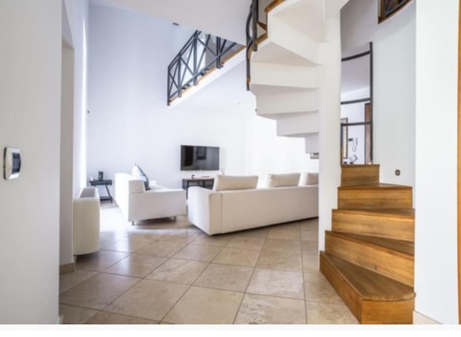 cisterna esclusive apartment
