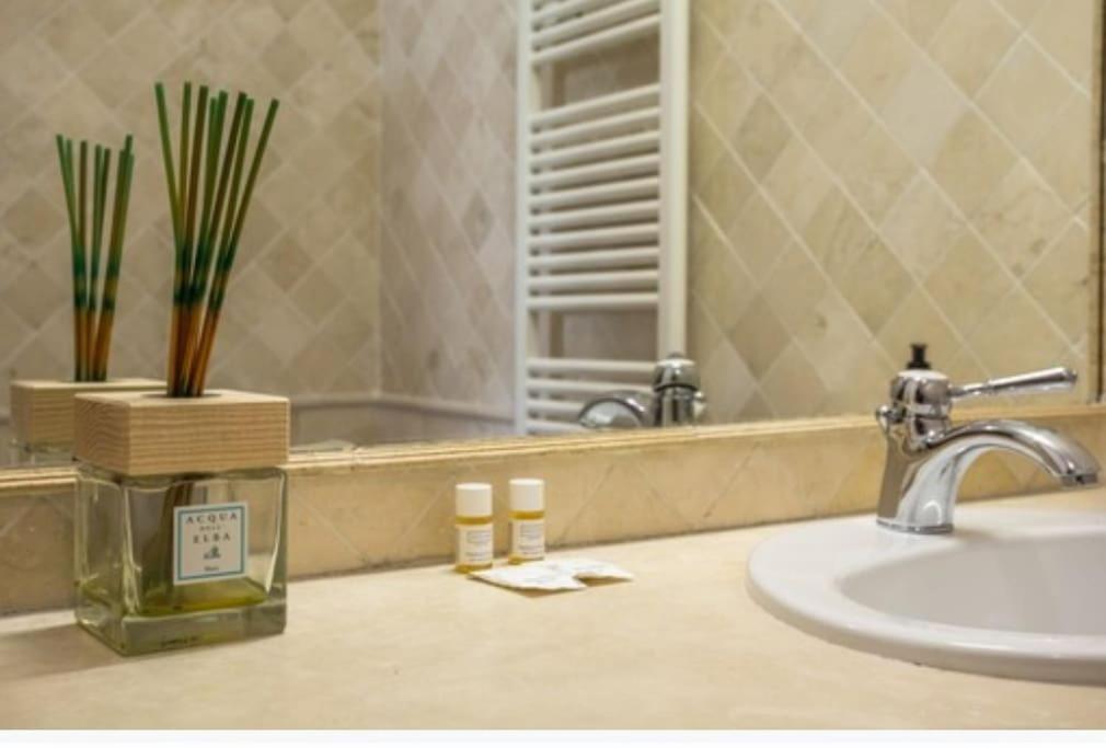 cisterna esclusive apartment