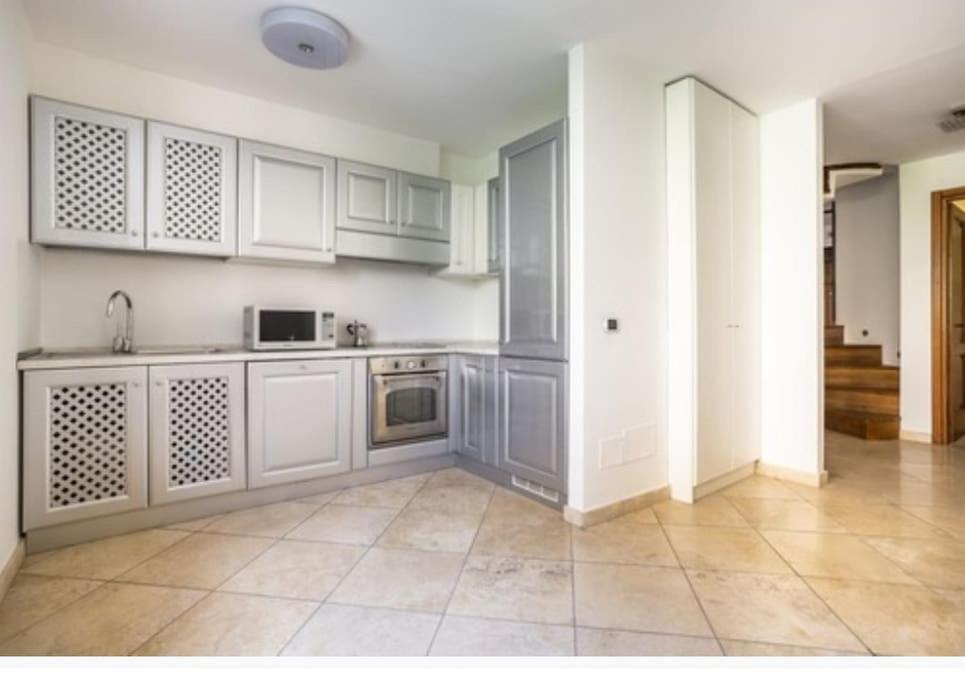 cisterna esclusive apartment