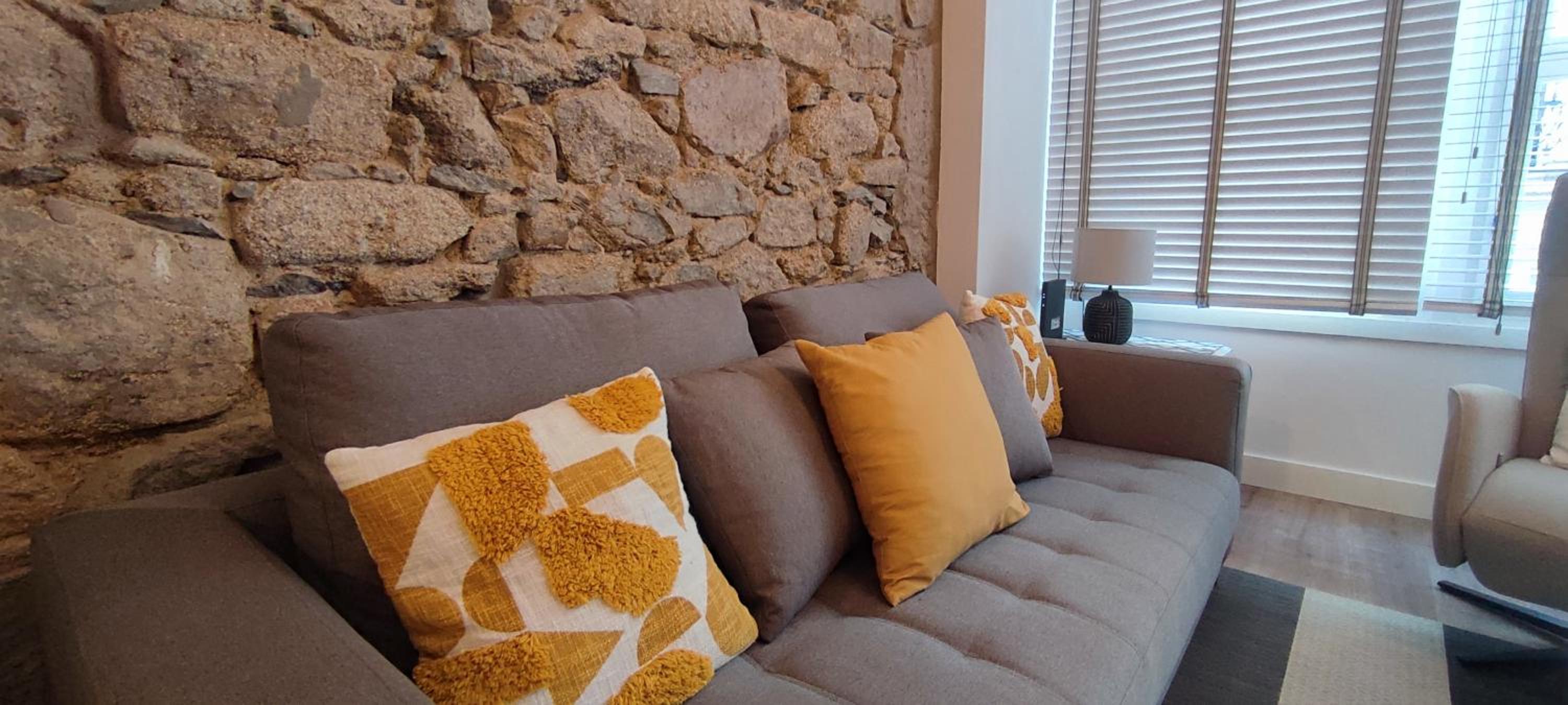 Calle Real con patio