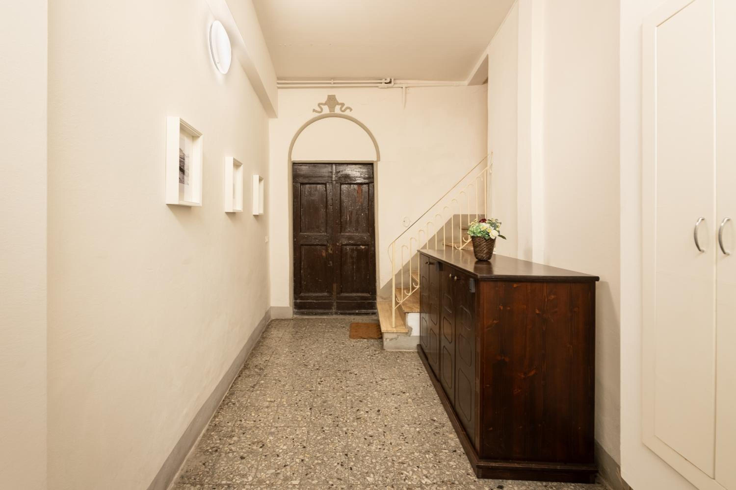 Keys of Italy - Verdi 2 - Ampio Monolocale in Santa Croce