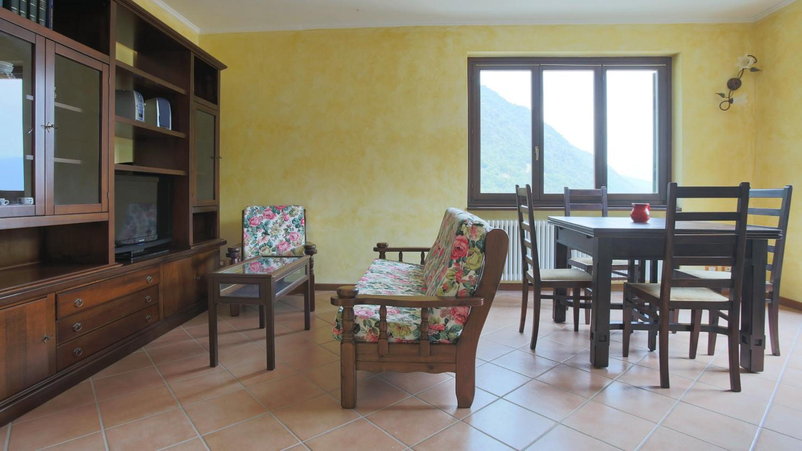 Italianway - Casa Vista Lago Argegno view 4