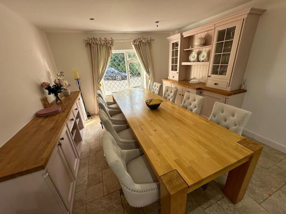 Luxury Ascot-Art Cottage, Royal Racecourse, Wentworth Golf