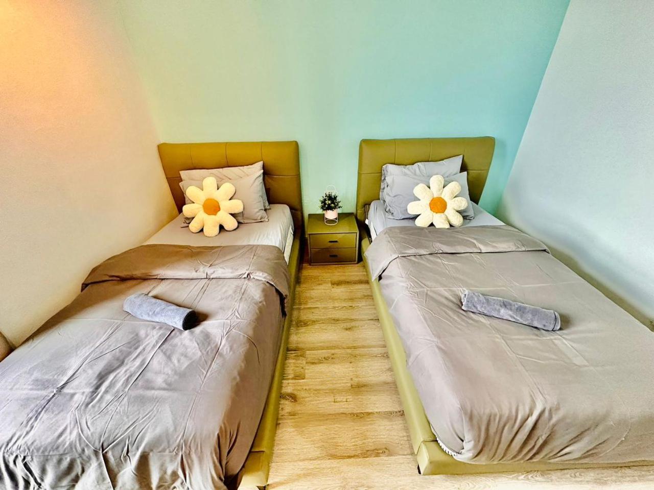 Mosaic Residence Mid Valley South Key BY R9 Homestay