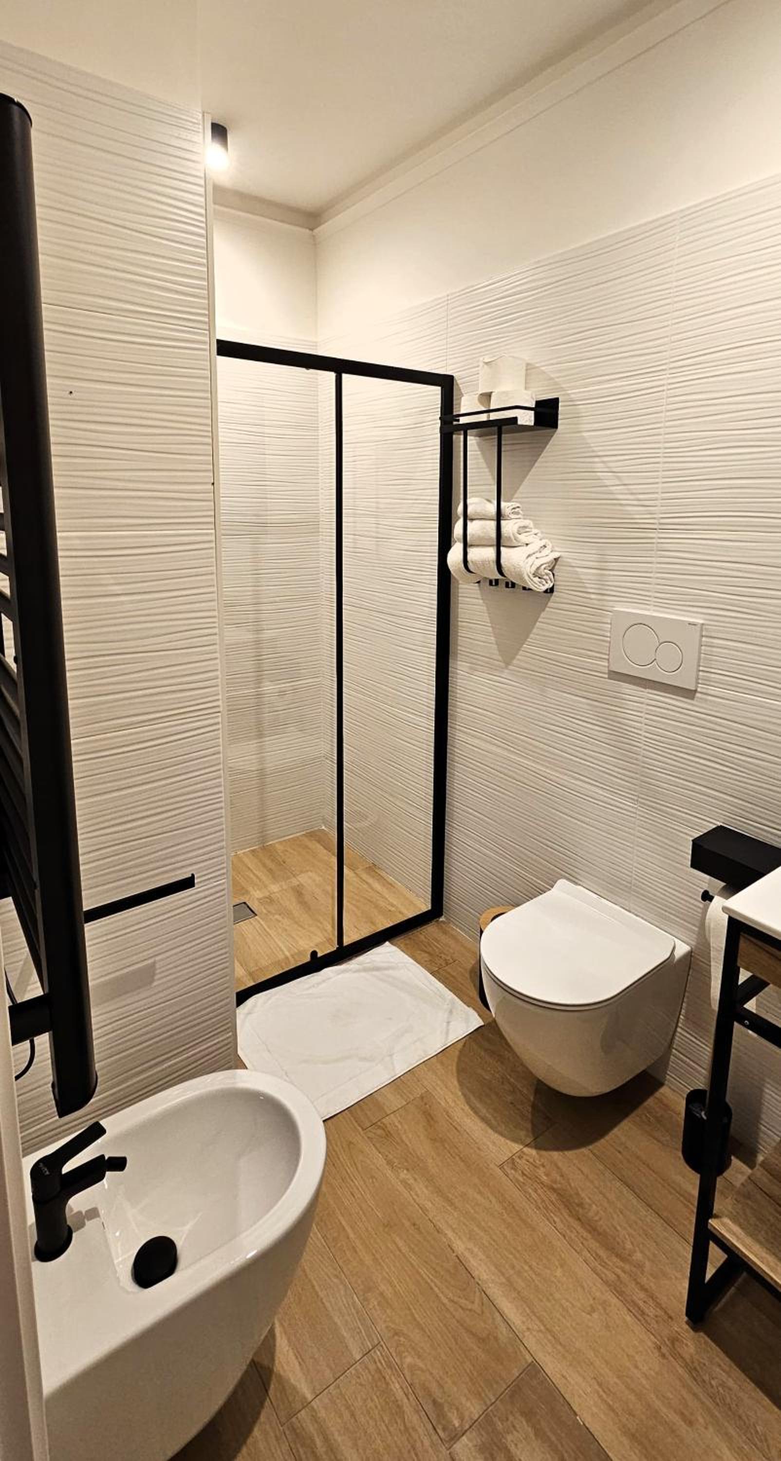 Lux Beach Apartment BLACK photo 5