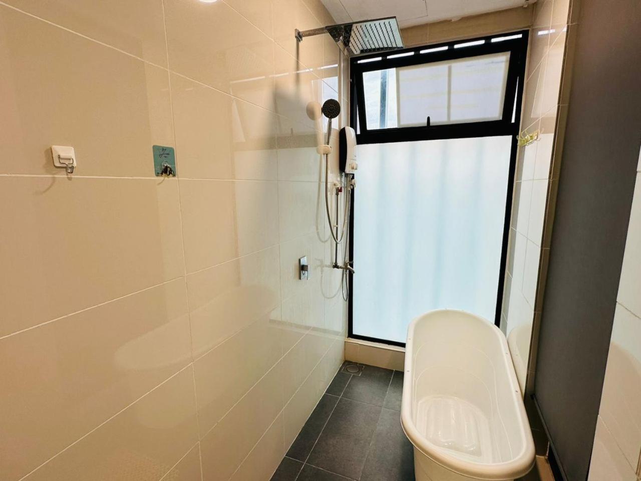 Mosaic Residence Mid Valley South Key BY R9 Homestay