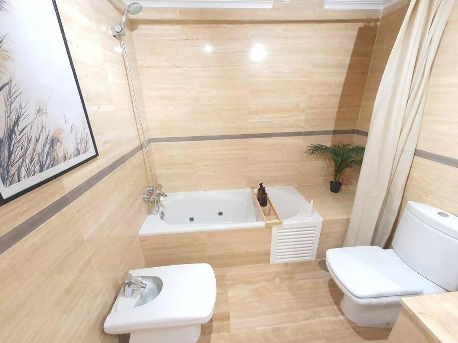 Apartamento en Resort de lujo Isla del Fraile PISCINAS Y JARDINES exuberantes