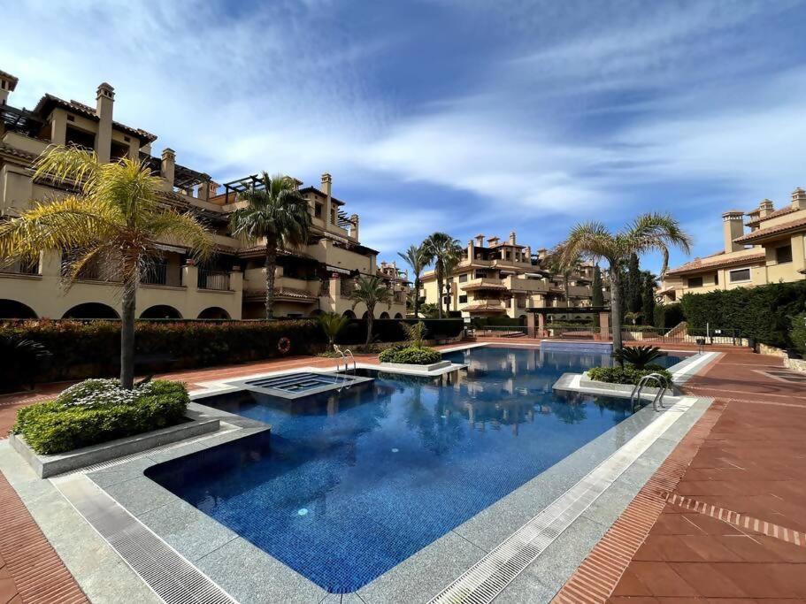 Apartamento en Resort de lujo Isla del Fraile PISCINAS Y JARDINES exuberantes